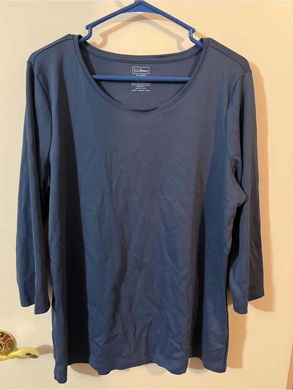 L.L. Bean Women's XL  Blue Long Sleeve Scoop Neck Tee